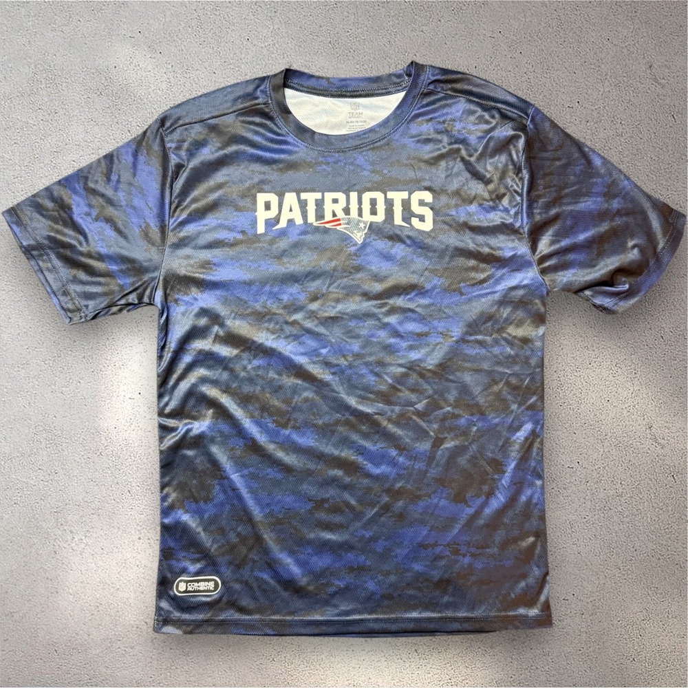 NFL Team Apparel New England Patriots Blue Camo Shirt Mens XL